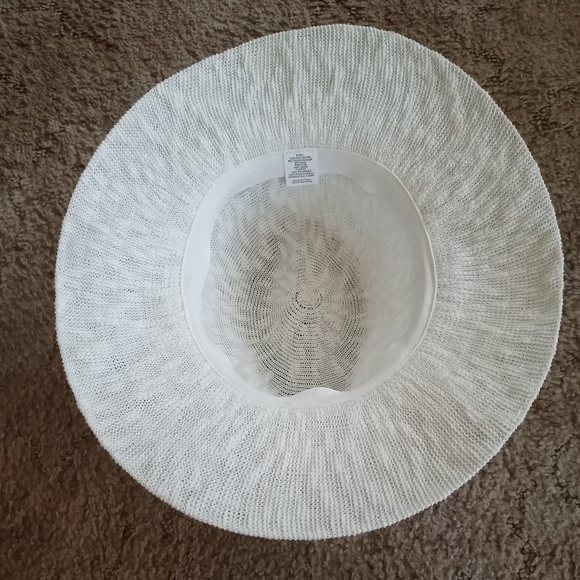 White Easter Bonnet Fedora Hat LN - Picture 3 of 6